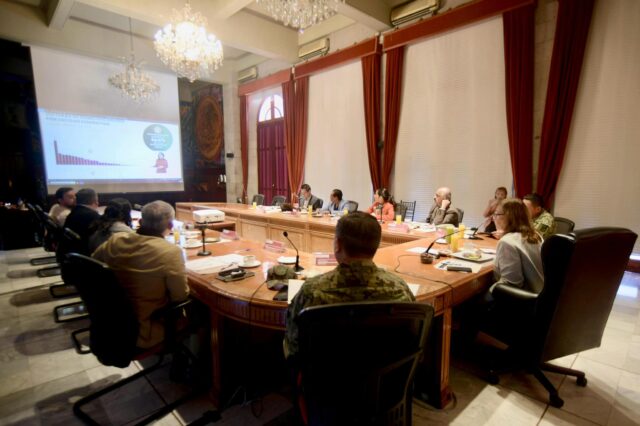 incidencia La gobernadora Rocío Nahle encabezó la Mesa de Construcción de la Paz