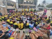 Realizan caminata de calcetas disparejas en Coatza por las personas con síndrome down