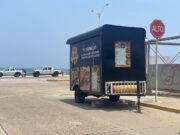 Ponen en orden Food trucks del malecón de Coatza